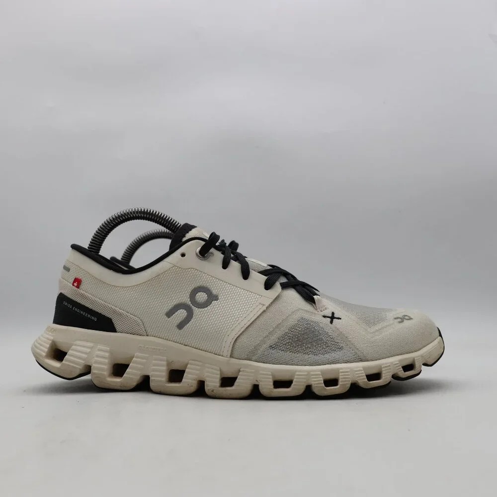 On Running Cloud X 3 Women's Size 9.5 White Gray Athletic Trainer Sneakers